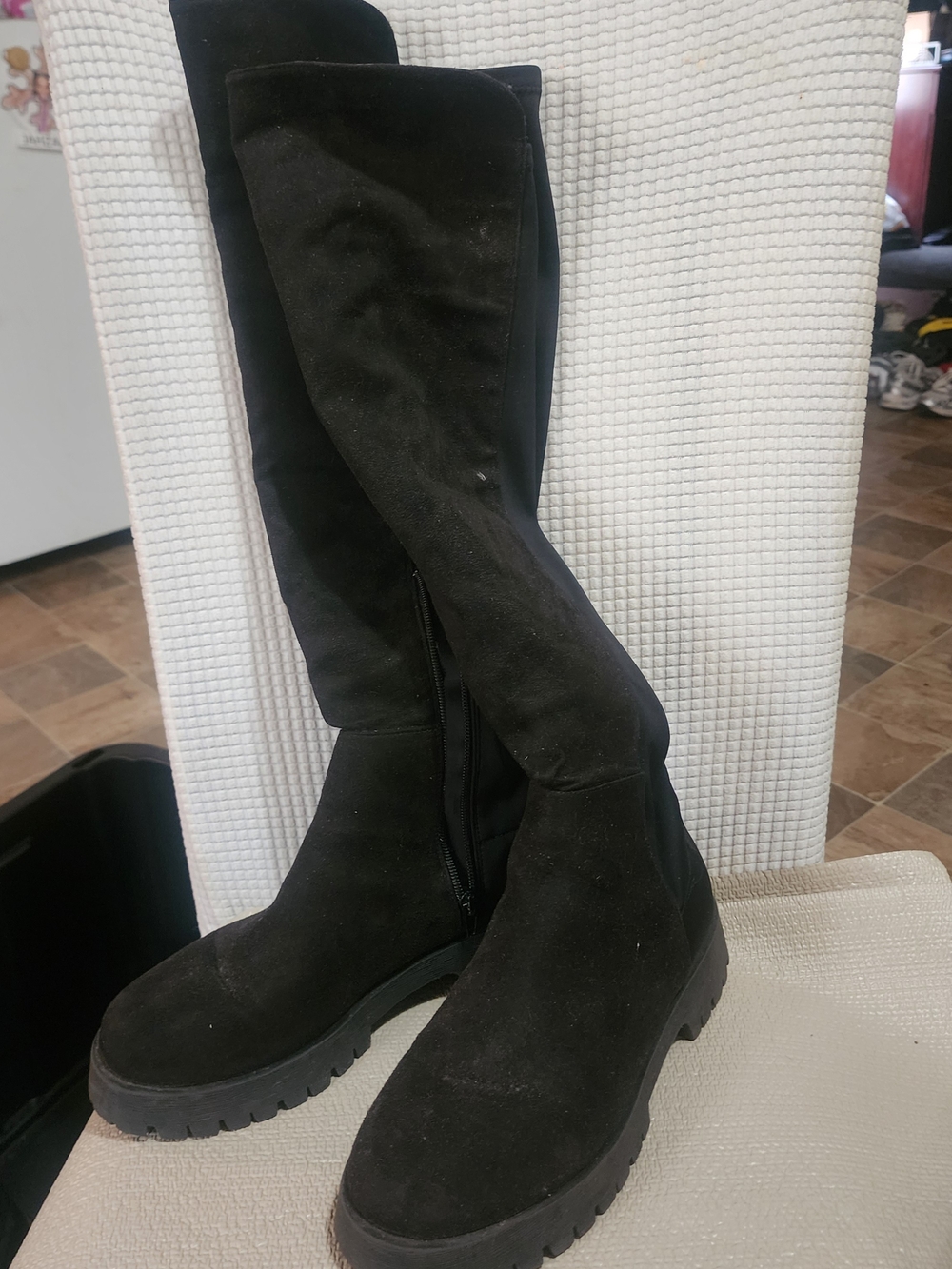 Rouge Black Over-the-Knee Suede Platform Boots Size 8.5 Excellent Condition